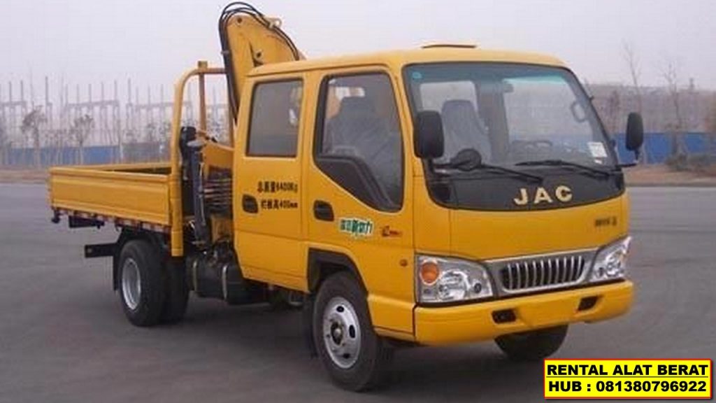 Sewa Crane di Teluknaga Tangerang Hub: 0813-8079-6922